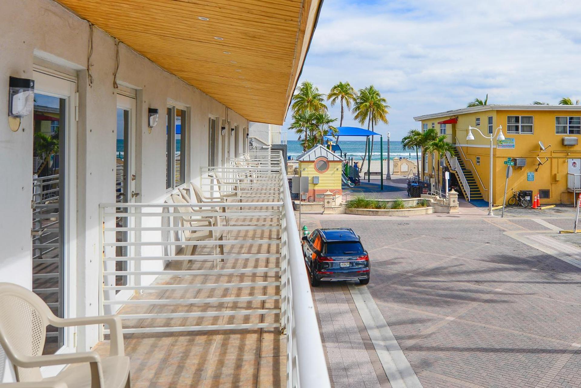 Апартаменты Ocean View Balcony With Pool & Parking -M42 Голливуд Экстерьер фото