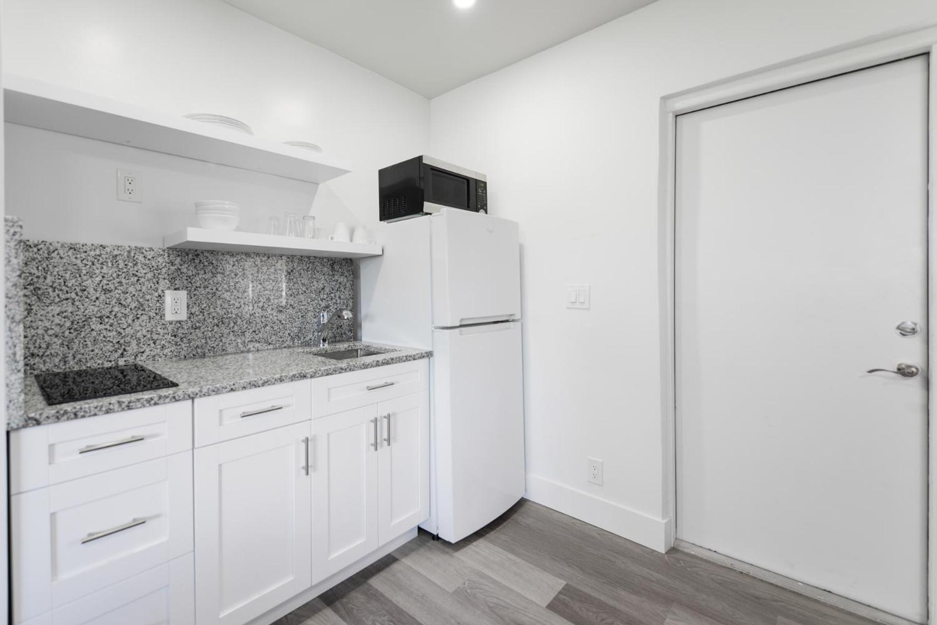 Апартаменты Ocean View Balcony With Pool & Parking -M42 Голливуд Экстерьер фото
